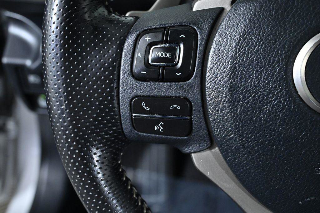 Used 2019 Lexus IS 300 F Sport w/ F Sport Package image 16