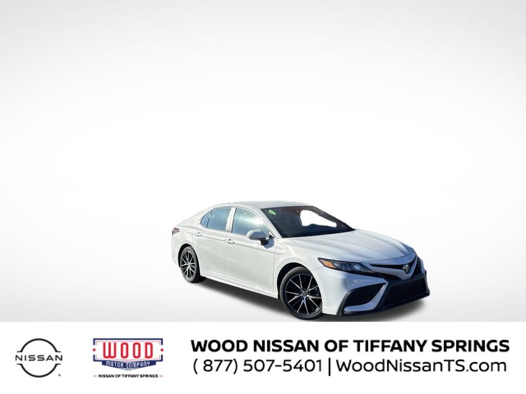 Used 2024 Toyota Camry SE