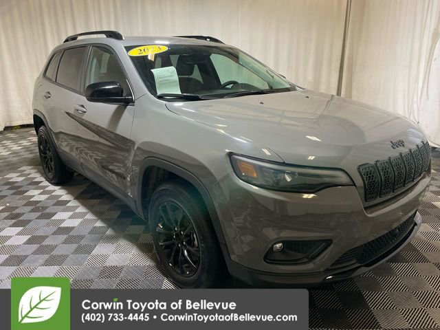 Used 2023 Jeep Cherokee Altitude Lux