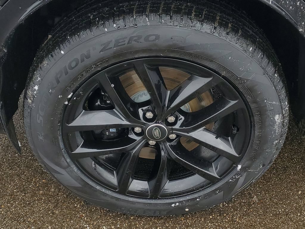 Used 2026 Land Rover Discovery Sport Landmark AWD/4WD image 5