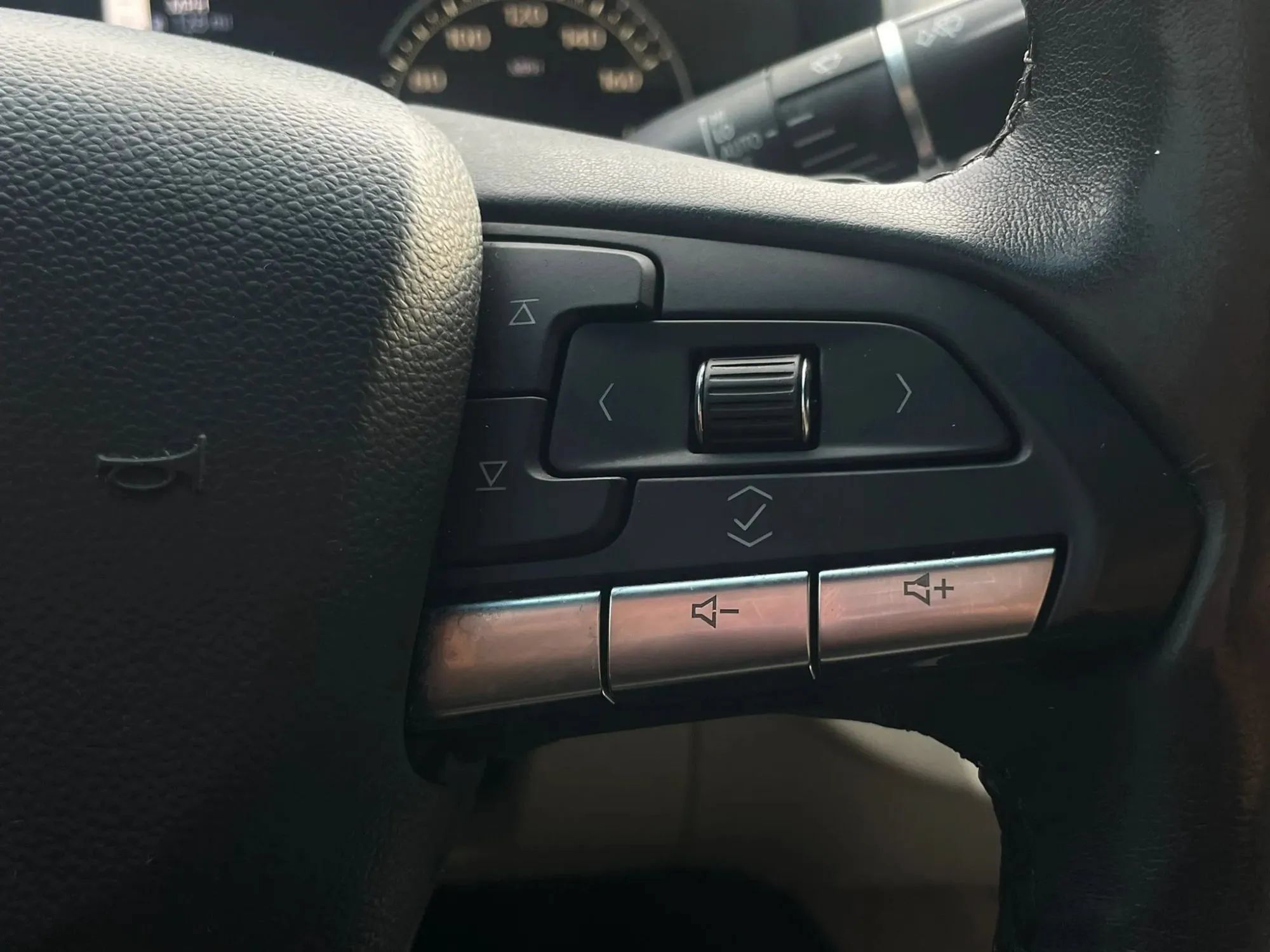 Used 2021 Cadillac CT4 Premium Luxury RWD image 29