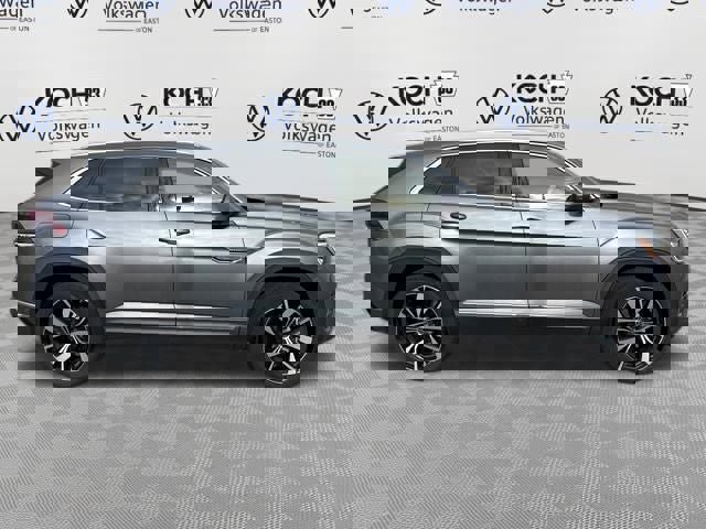 Used 2025 Volkswagen Atlas Cross Sport SEL Premium R-Line image 8