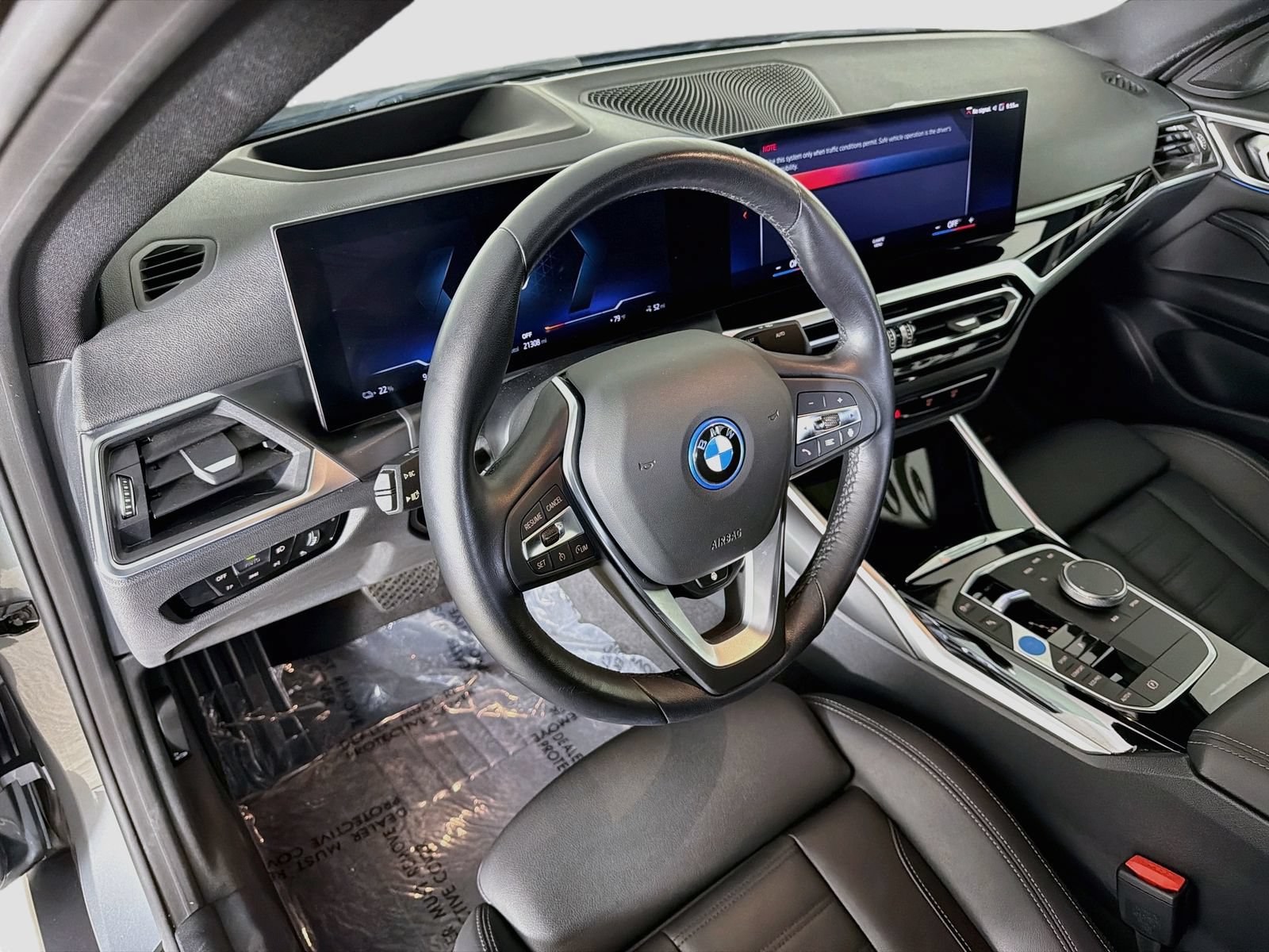 Certified 2023 BMW i4 eDrive40 w/ Premium Package RWD image 9