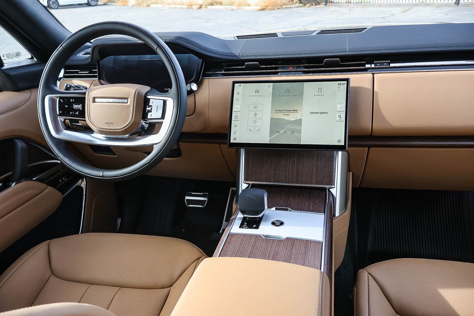 New 2026 Land Rover Range Rover SE image 23