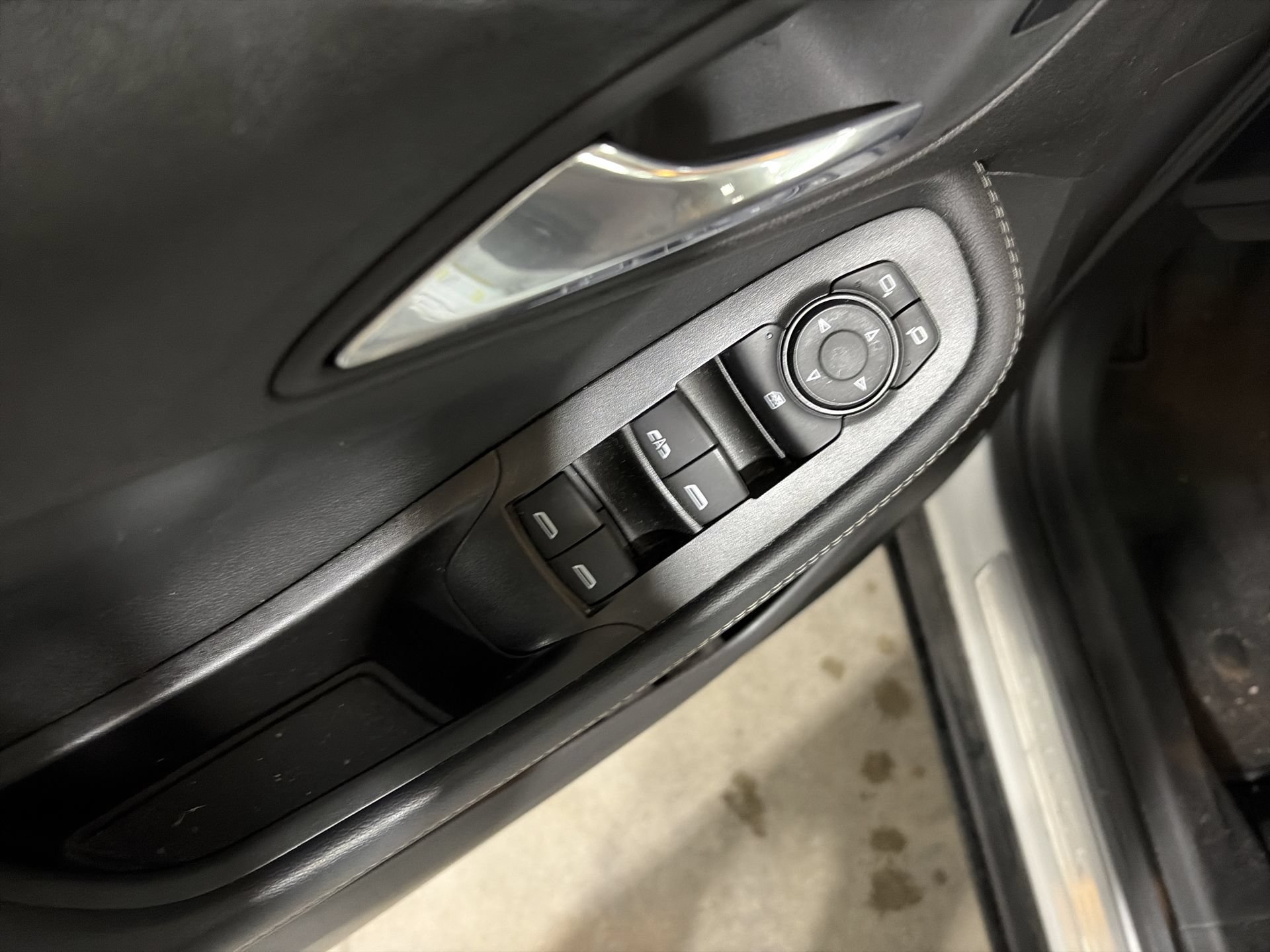 Used 2022 Buick Encore GX Select w/ Experience Buick Package AWD/4WD image 25