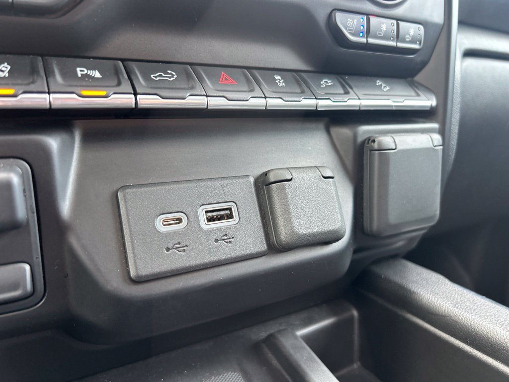 Used 2023 Chevrolet Silverado 2500 High Country w/ Z71 Off-Road Package AWD/4WD image 35