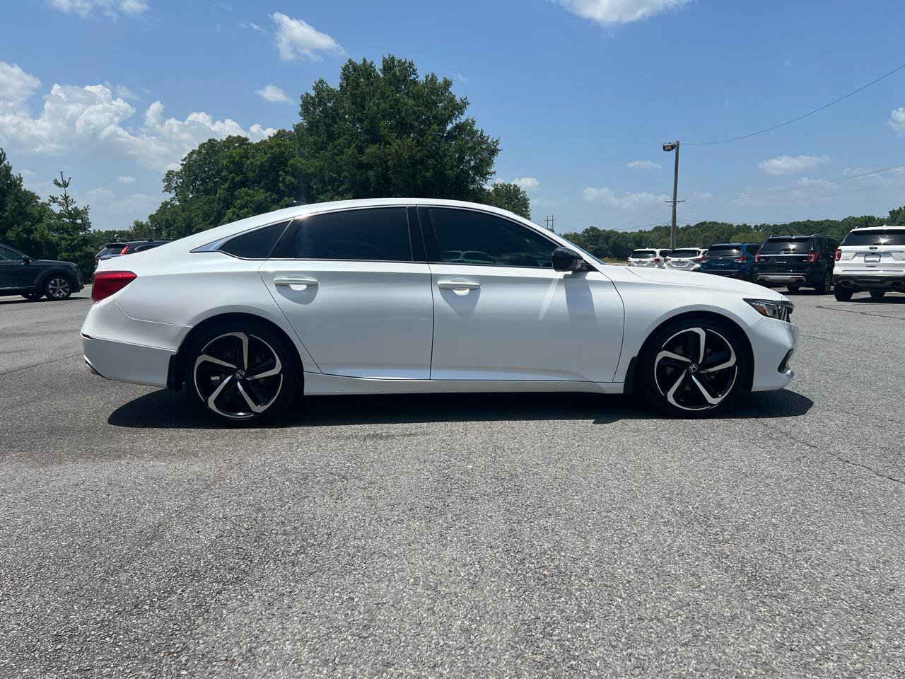 Used 2022 Honda Accord Sport image 10