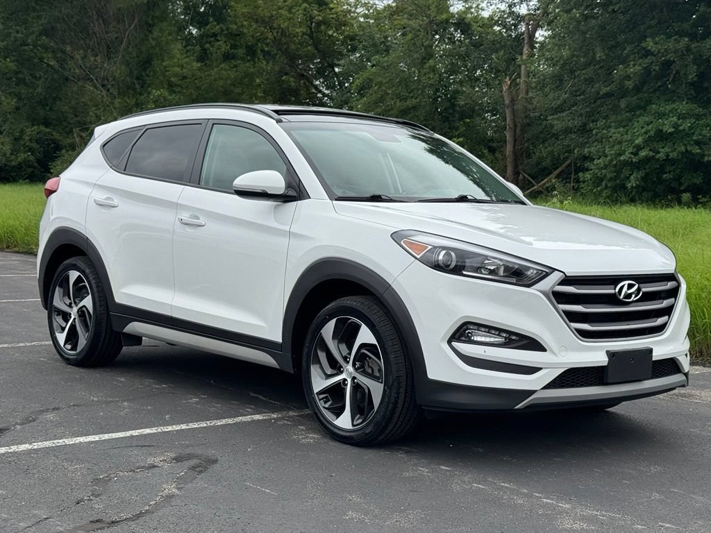 Used 2018 Hyundai Tucson Value w/ Cargo Package AWD/4WD image 6