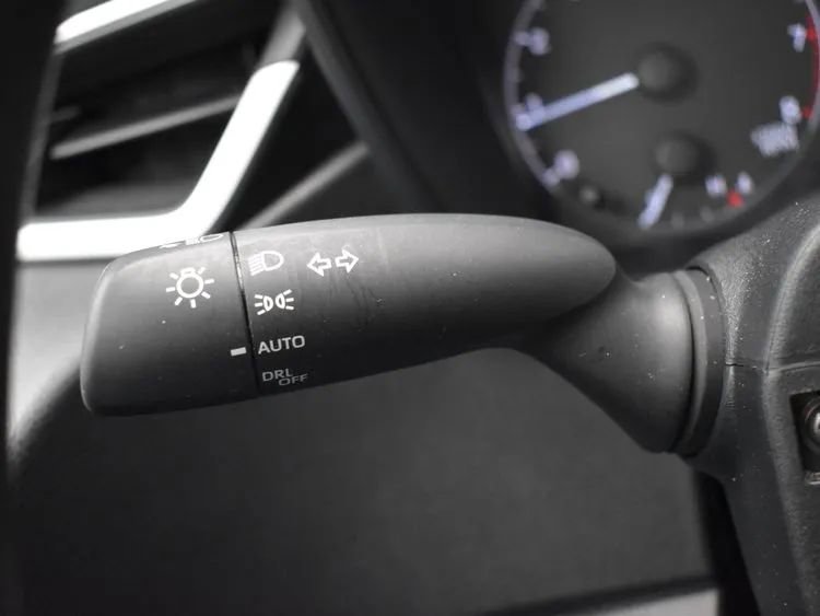 Used 2025 Toyota Corolla LE image 24