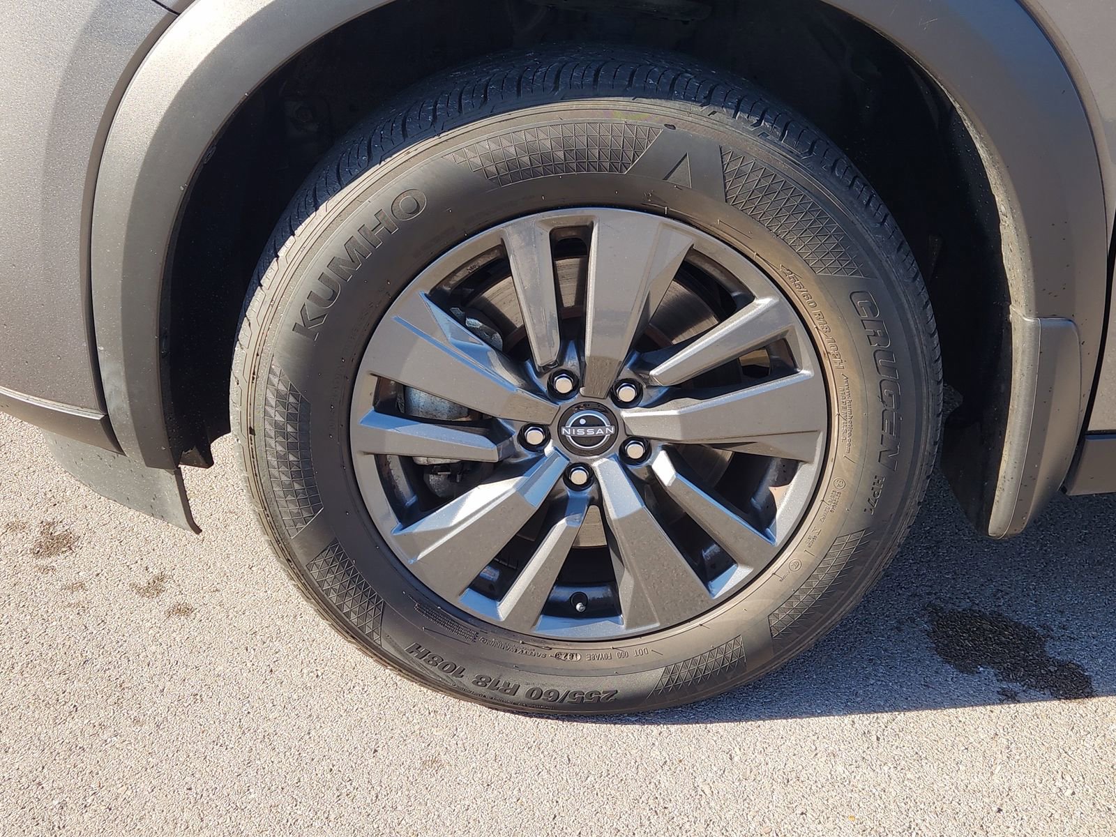 Used 2023 Nissan Pathfinder S image 14