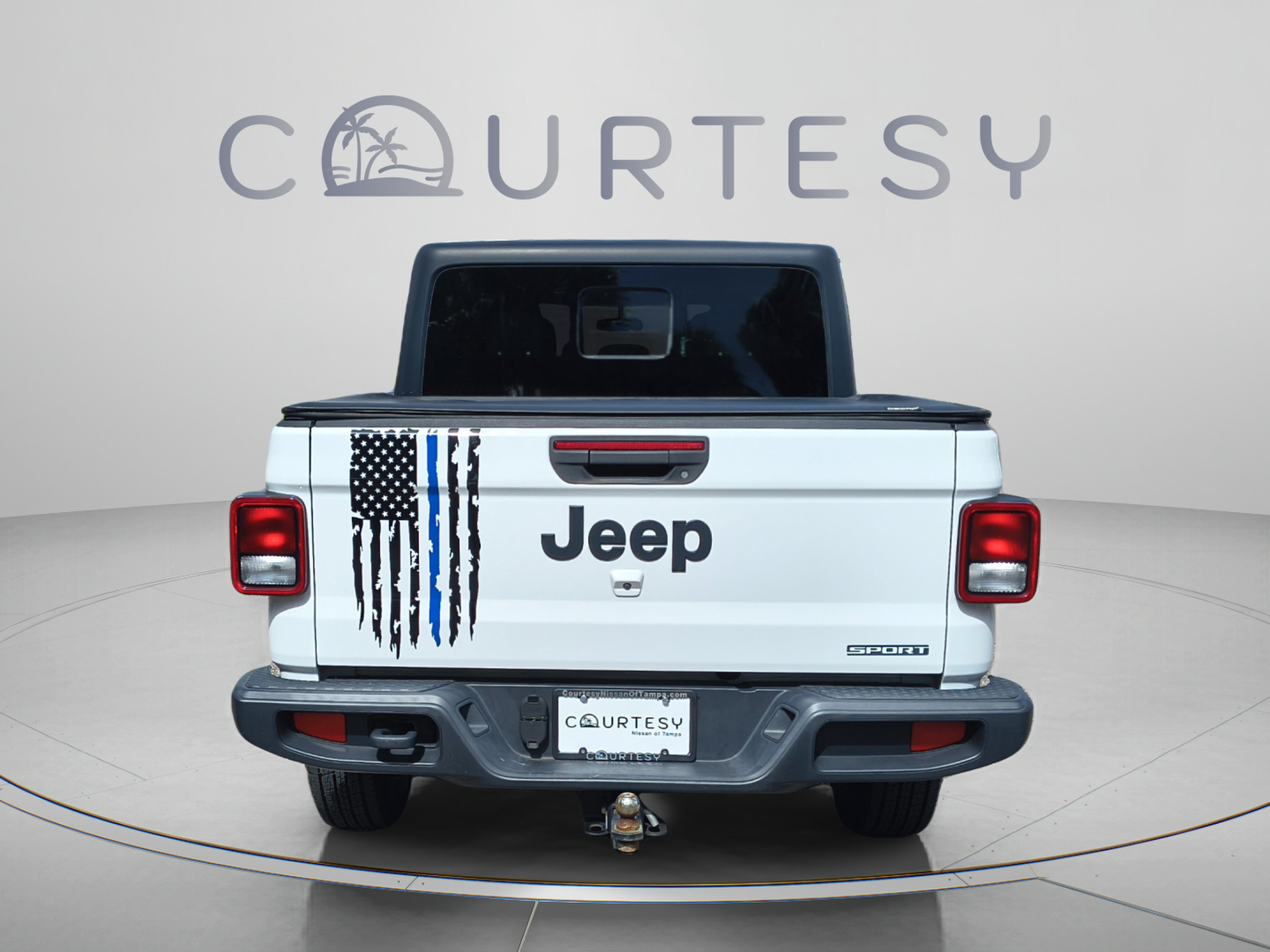 Used 2021 Jeep Gladiator Sport AWD/4WD image 6