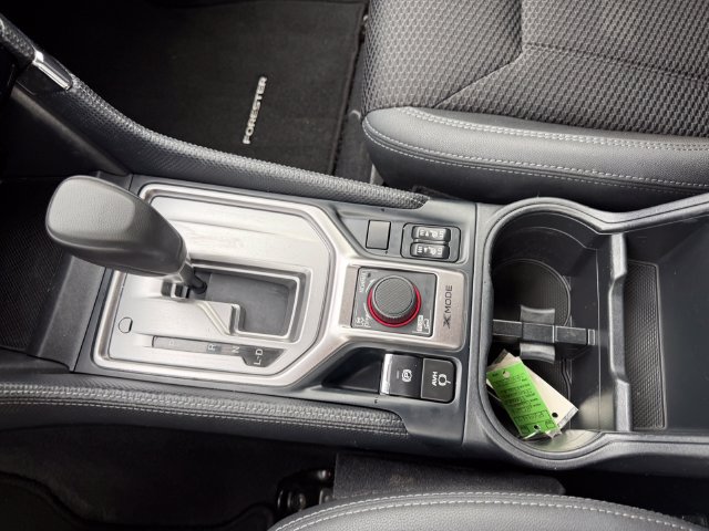 Used 2024 Subaru Forester Premium AWD/4WD image 28