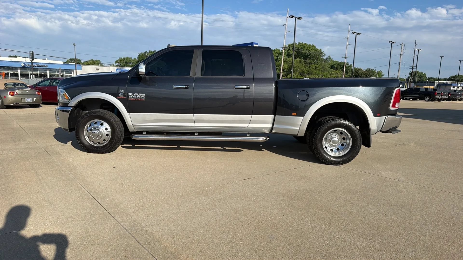 Used 2013 RAM 3500 Laramie AWD/4WD image 9