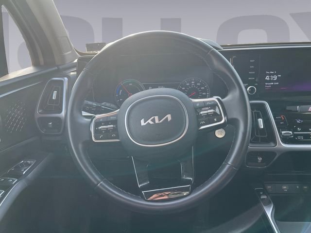 Used 2024 Kia Sorento EX AWD/4WD image 13