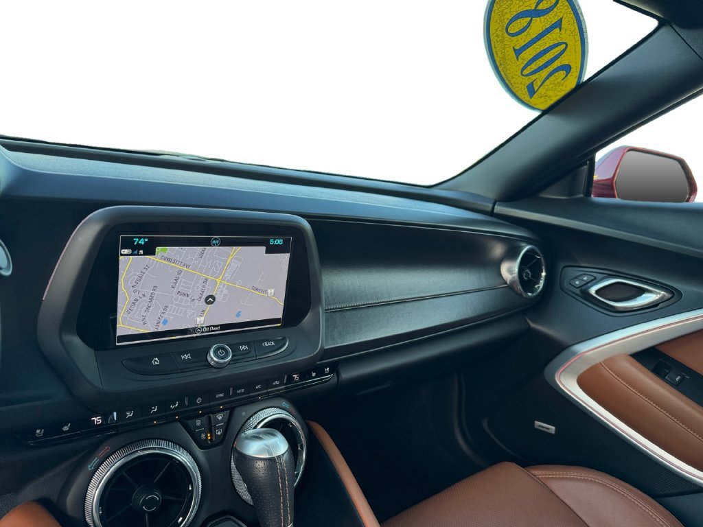 Used 2018 Chevrolet Camaro SS RWD image 21