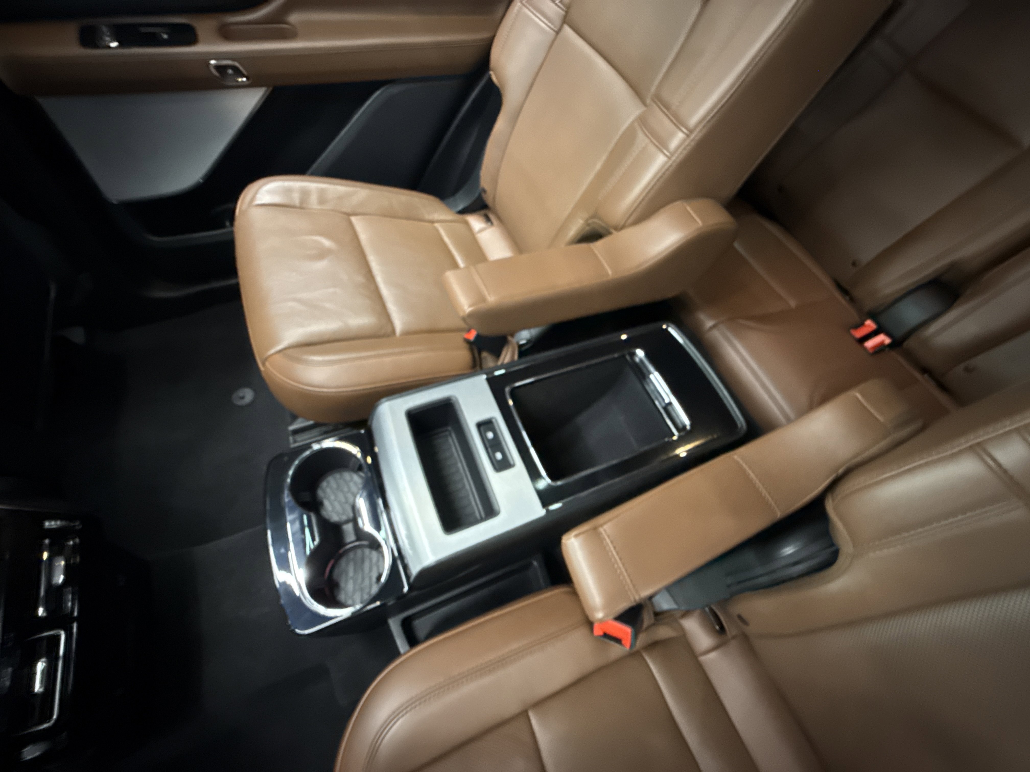 Used 2023 Lincoln Aviator Reserve w/ Equipment Group 201A image 26