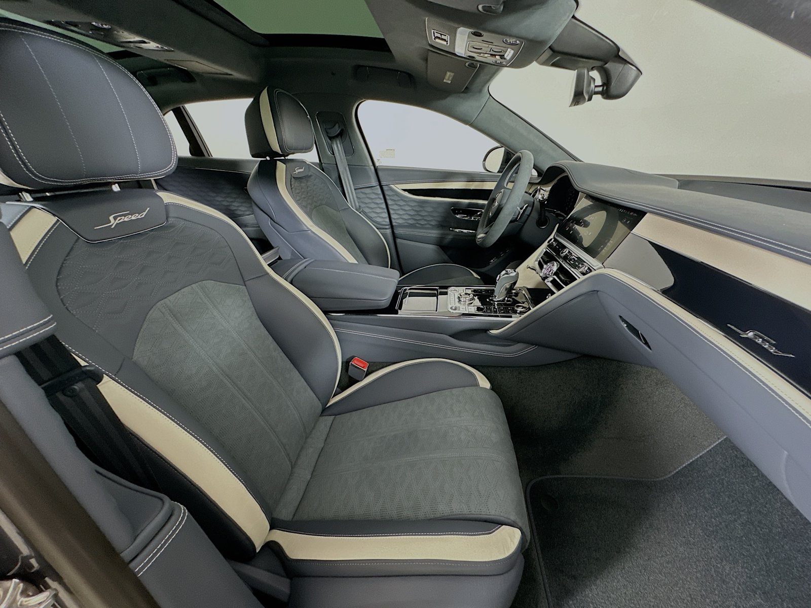 New 2026 Bentley Flying Spur Plug-In Hybrid AWD/4WD image 49
