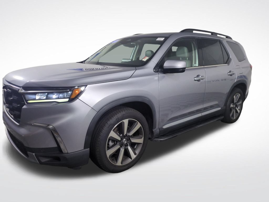 Certified 2023 Honda Pilot Touring