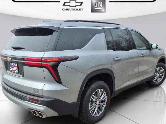Used 2025 Chevrolet Traverse LT w/ LPO, Floor Liner Package FWD image 26