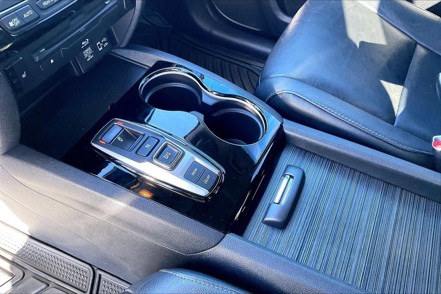 Used 2019 Honda Pilot Touring image 14