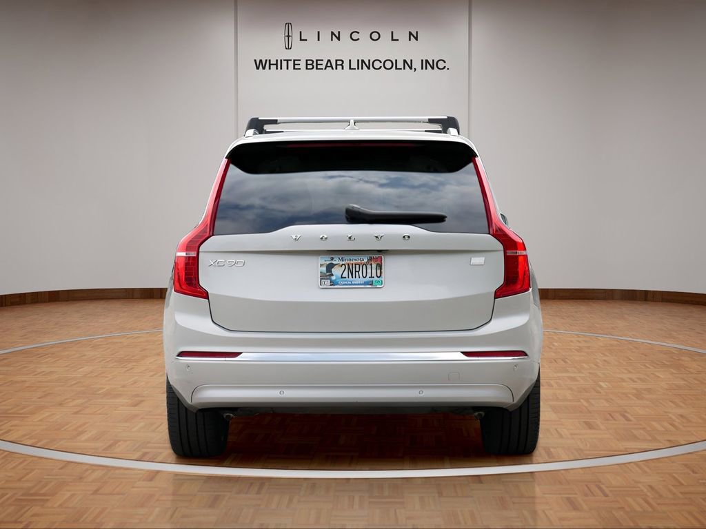 Used 2022 Volvo XC90 T8 Inscription image 6