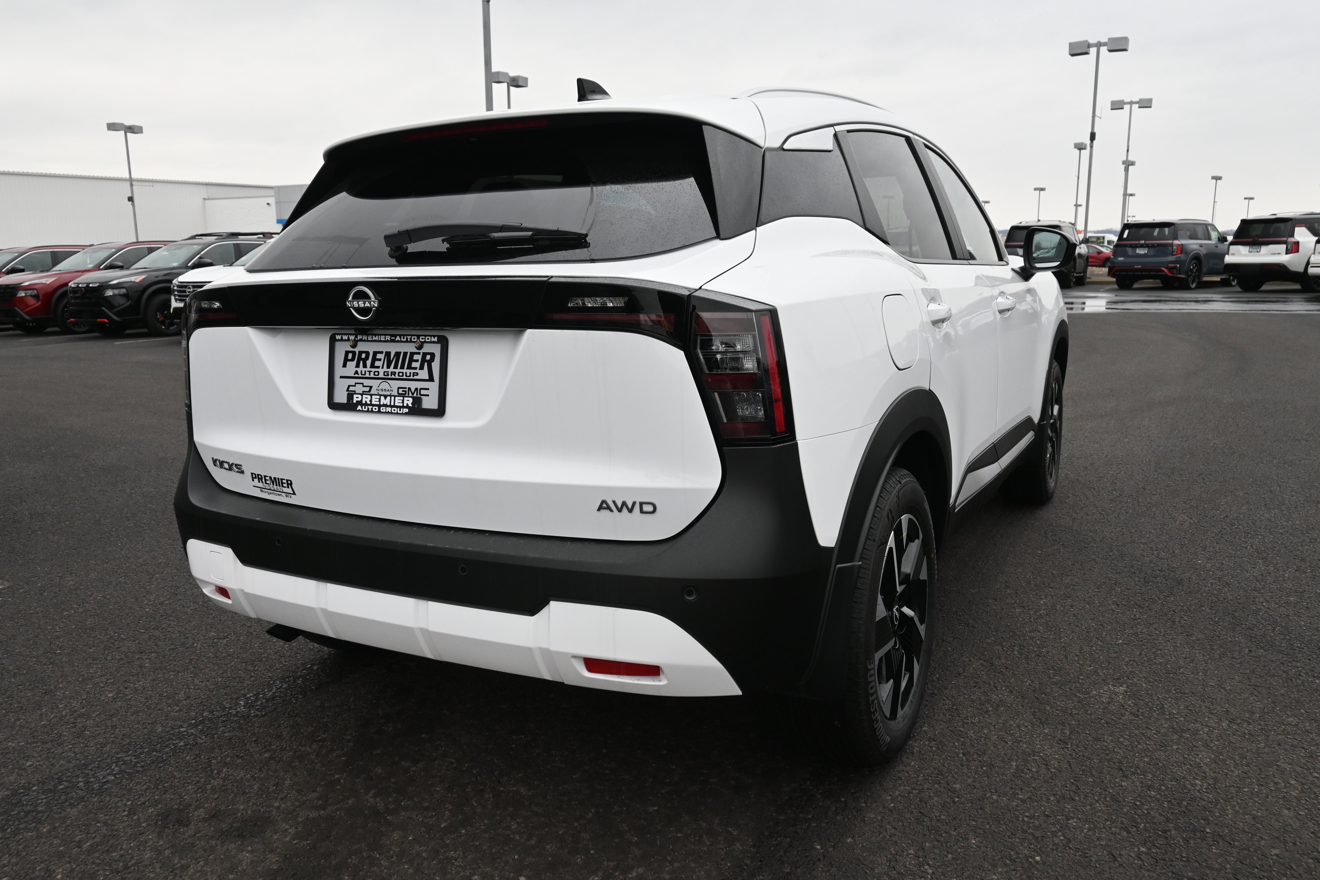 New 2026 Nissan Kicks SV w/ SV Premium Package AWD/4WD image 8