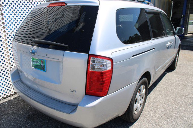 Used 2007 Kia Sedona LX image 4