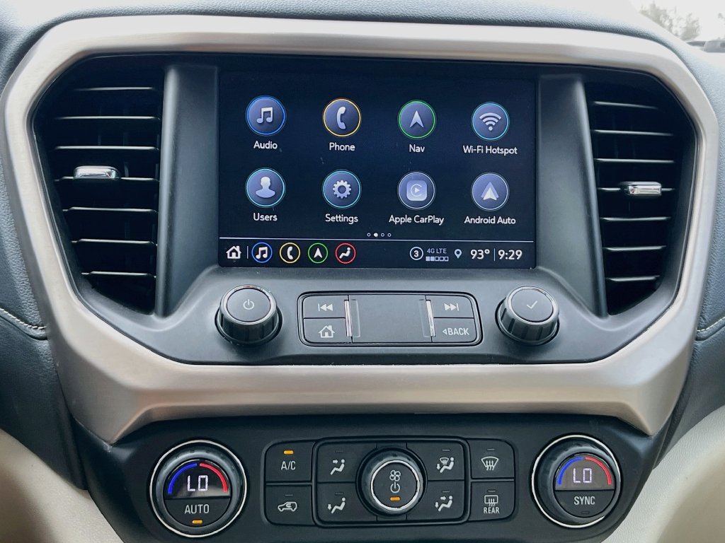 Used 2023 GMC Acadia Denali w/ Denali Ultimate Package FWD image 15
