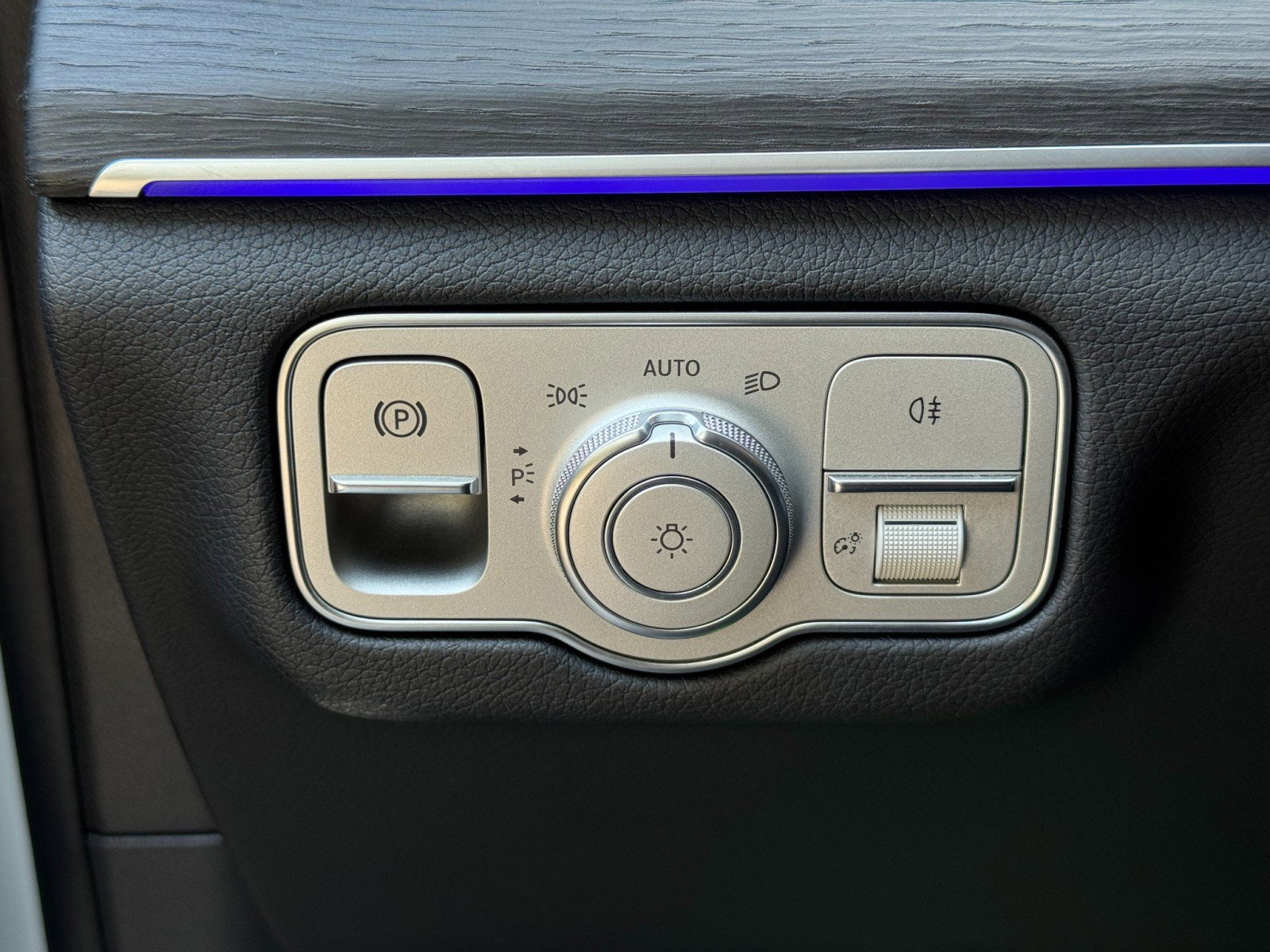 Used 2023 Mercedes-Benz GLS 580 4MATIC image 19