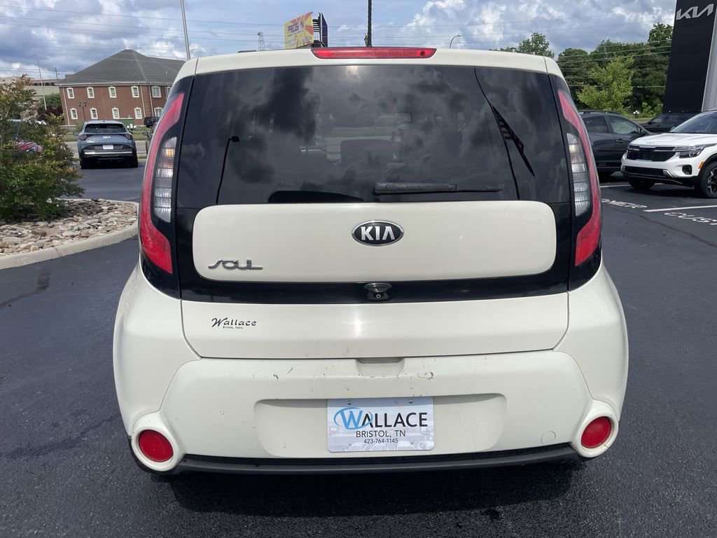 Used 2015 Kia Soul ! w/ Umber Package 1 FWD image 5
