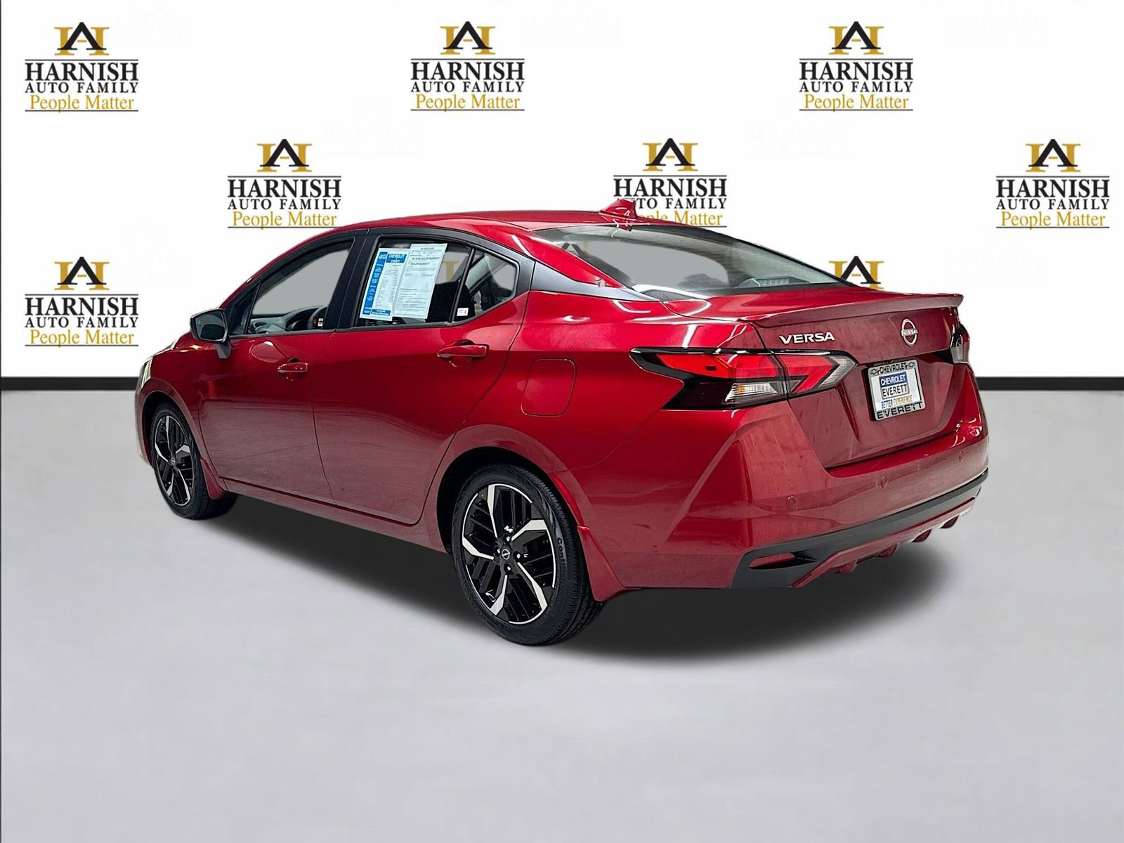 Used 2025 Nissan Versa SR w/ Trunk Package FWD image 9