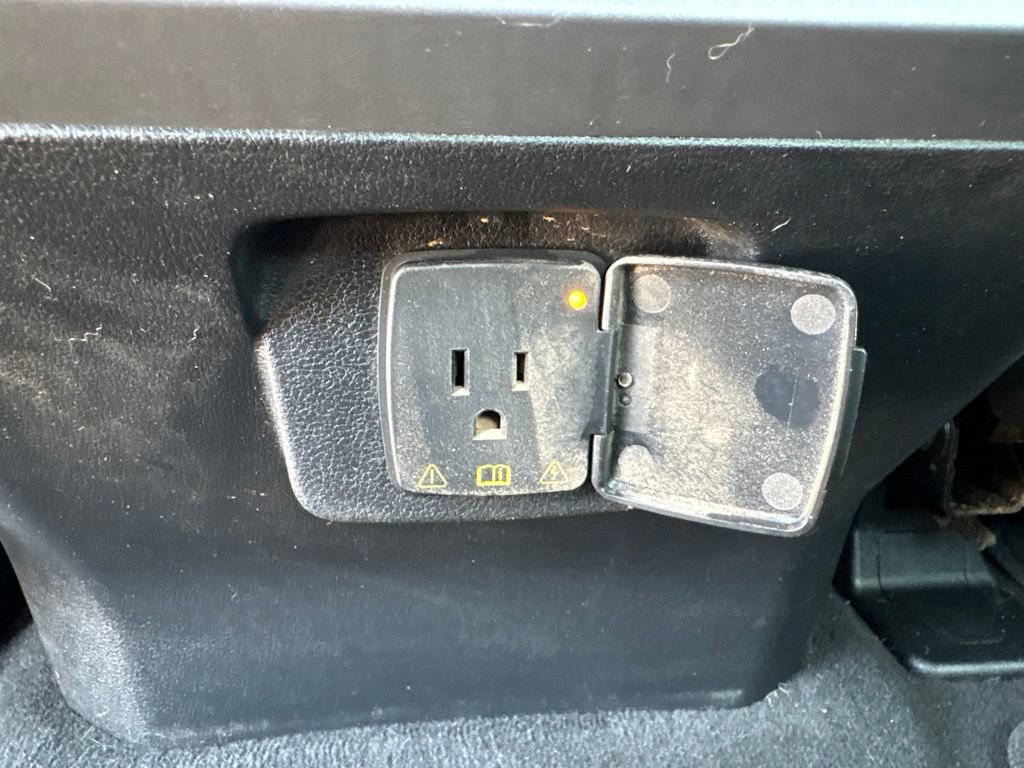 Used 2025 Ford F450 Lariat AWD/4WD image 26