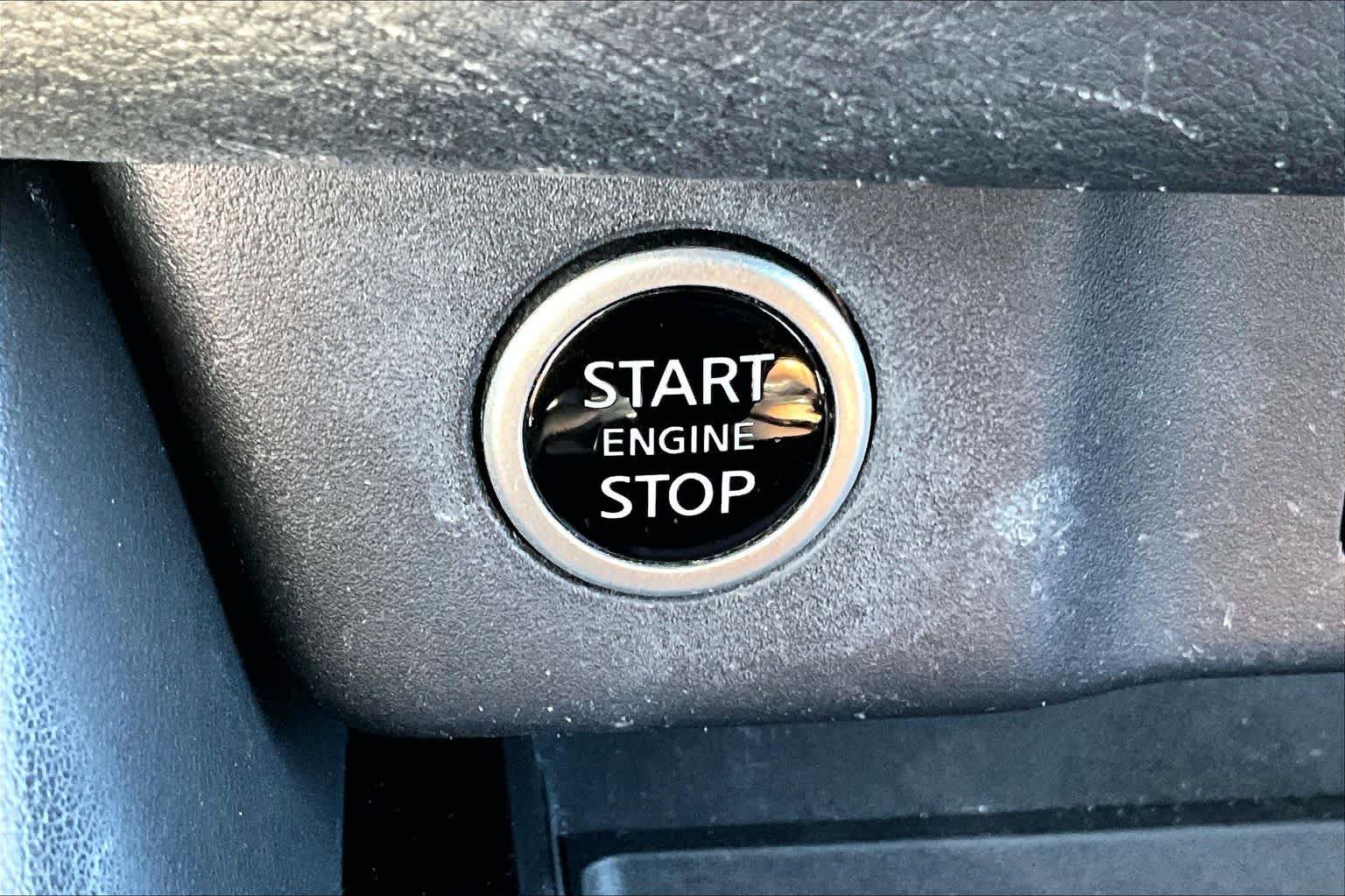 Used 2021 Nissan Rogue SL FWD image 30