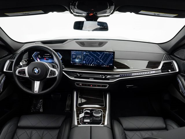 Used 2025 BMW X6 xDrive40i w/ Climate Comfort Package image 20