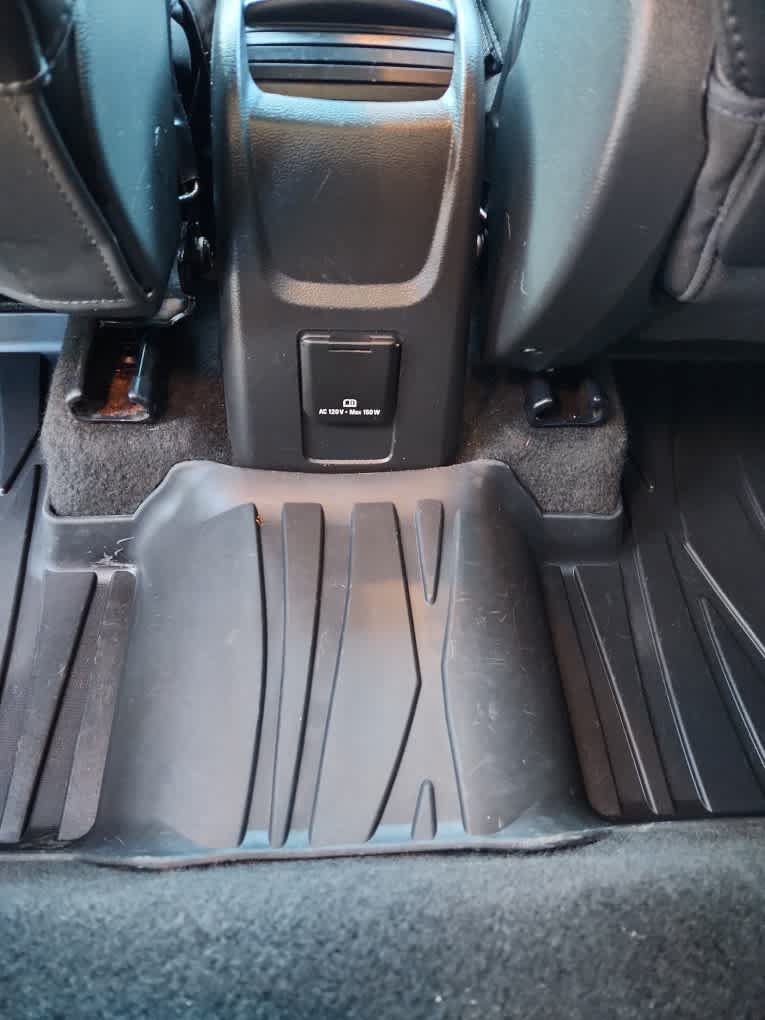 Used 2019 Buick Encore Essence w/ Experience Buick Package AWD/4WD image 23