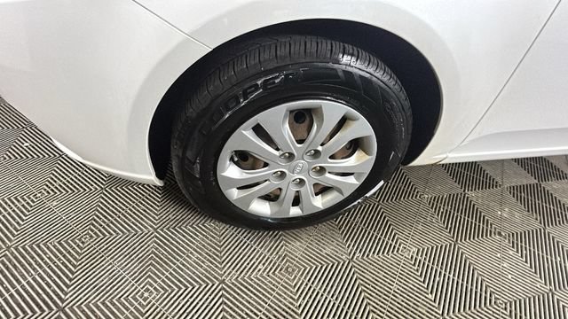 Used 2012 Kia Forte EX FWD image 9