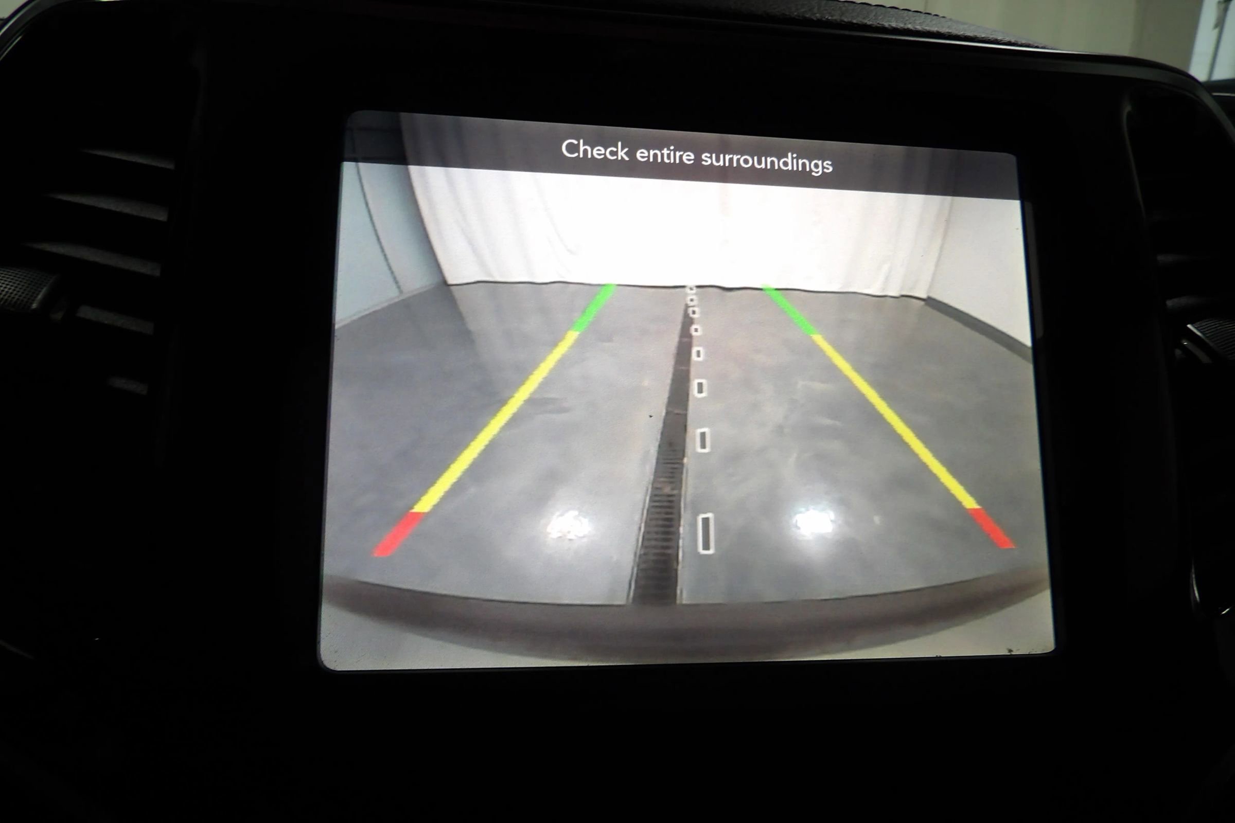 Used 2019 Jeep Cherokee Limited image 14