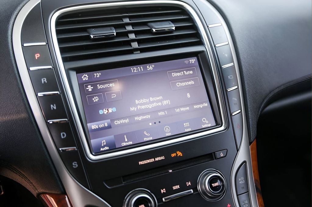 Used 2019 Lincoln Nautilus Reserve image 16