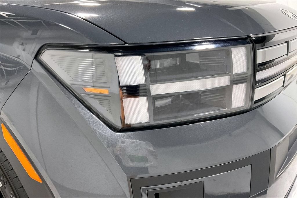 Used 2025 Hyundai Santa Fe SEL FWD image 37