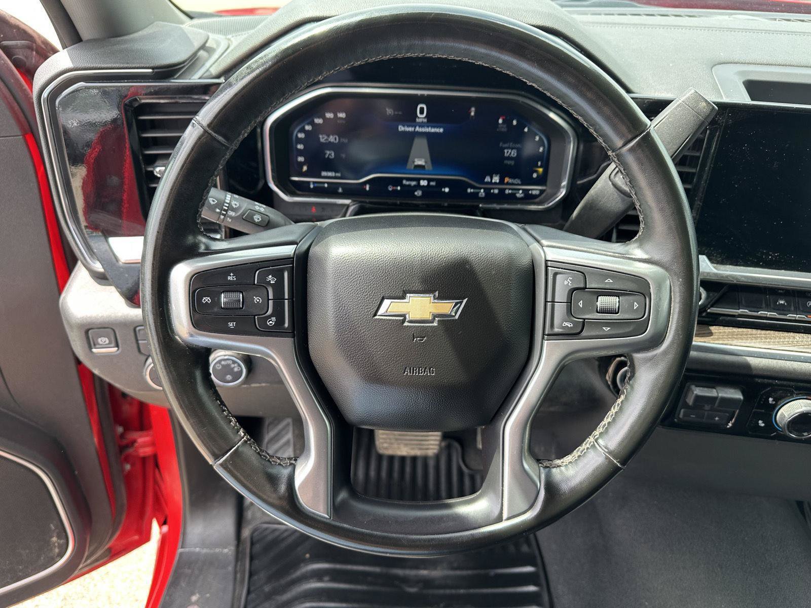 Used 2025 Chevrolet Silverado 1500 LT AWD/4WD image 23