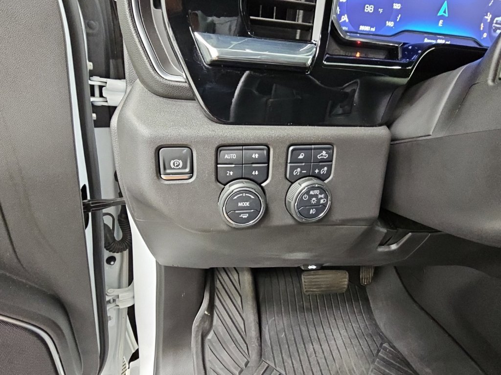 Used 2024 Chevrolet Silverado 1500 LT Trail Boss w/ LT Trail Boss Premium Package AWD/4WD image 30
