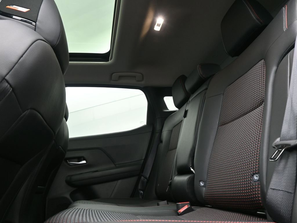 New 2026 Nissan Kicks SR FWD image 11