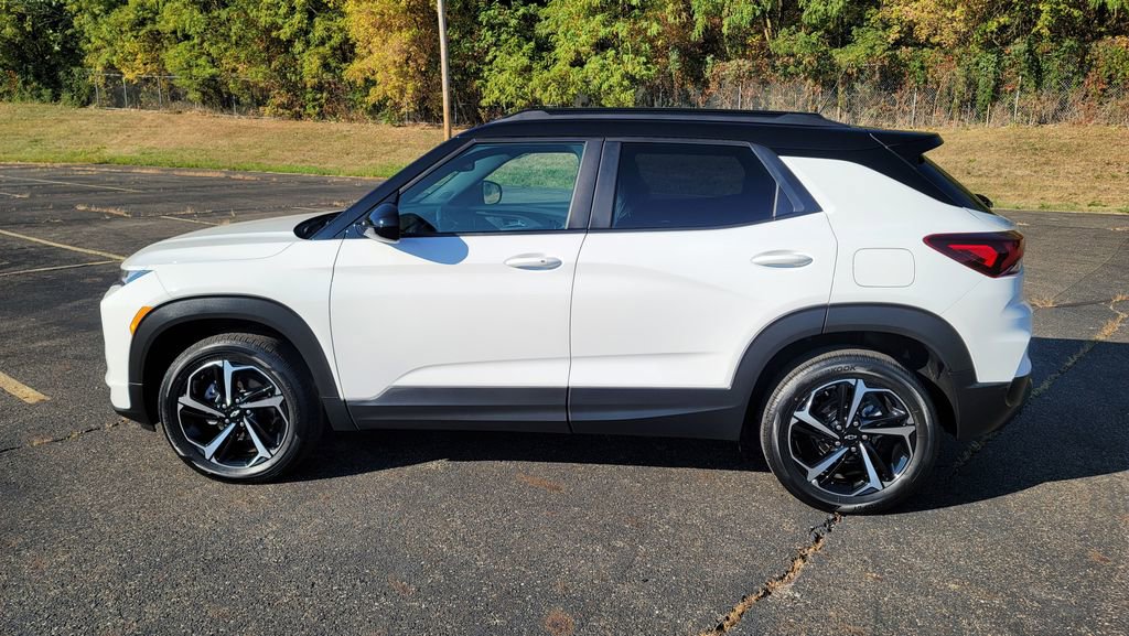 Used 2023 Chevrolet TrailBlazer RS w/ Convenience Package image 7