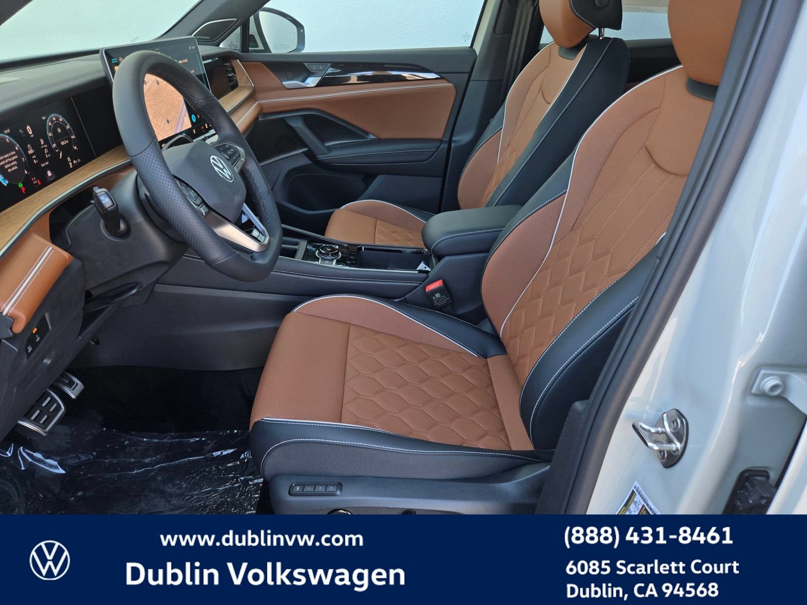 New 2026 Volkswagen Tiguan SEL R-Line AWD/4WD image 13