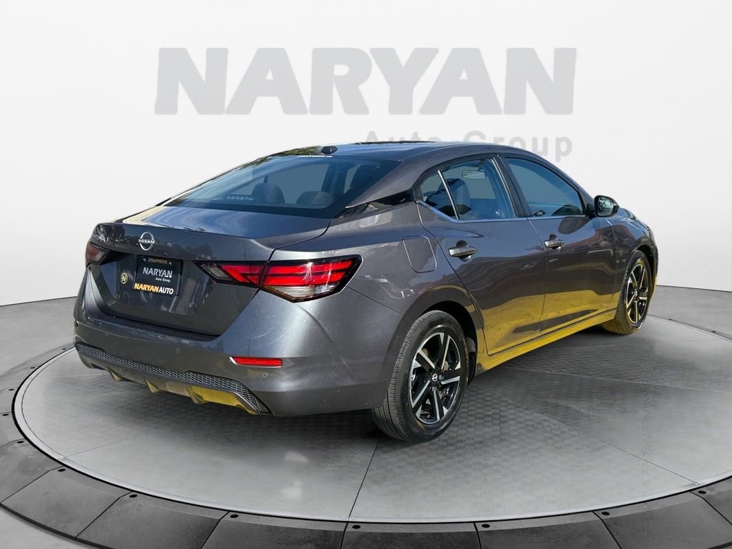 Used 2025 Nissan Sentra SV image 8