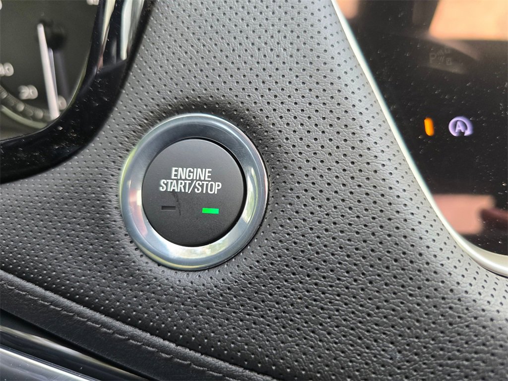 New 2025 Cadillac XT6 Luxury image 28