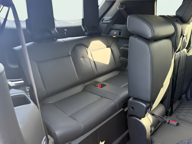 New 2026 Mitsubishi Outlander SEL FWD image 27