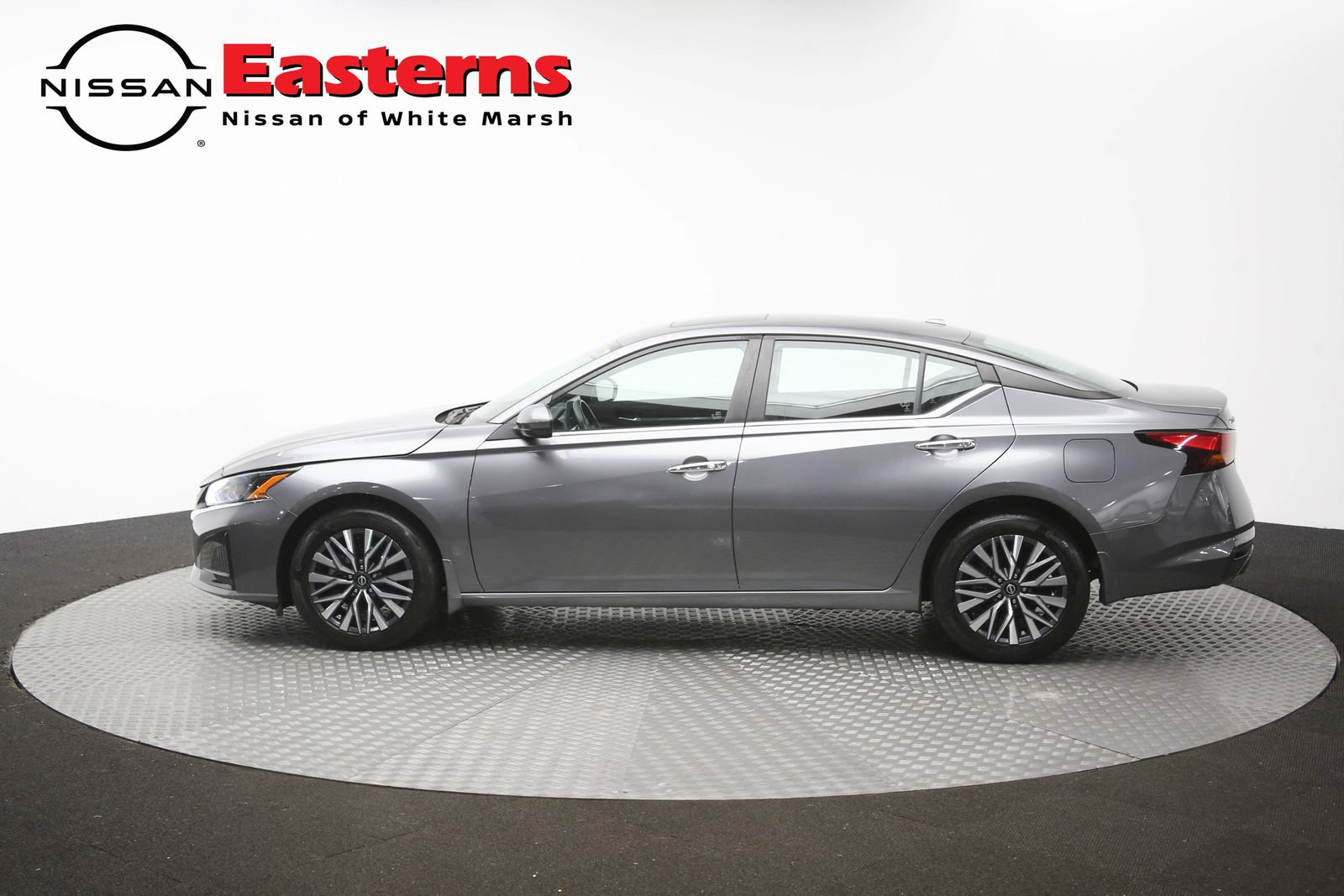 Used 2023 Nissan Altima 2.5 SV w/ SV Premium Package AWD/4WD image 60