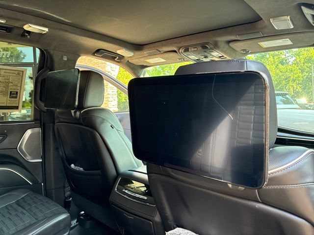 Used 2021 Cadillac Escalade Sport Platinum AWD/4WD image 16