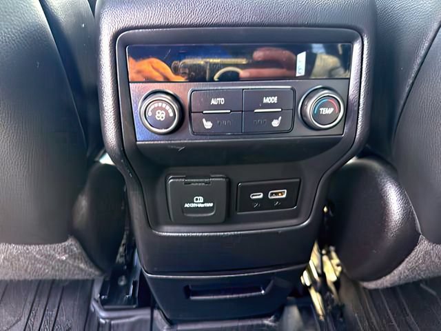 Used 2021 GMC Acadia SLT w/ Elevation Edition AWD/4WD image 27